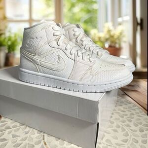 Jordan 1 Mid Size 6.5 White Snakeskin Womens Nike Air AJ1 BQ6472 110
